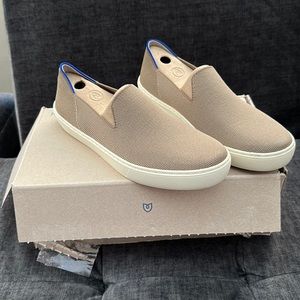 Rothy’s size 10 slip on sneaker- LATTE